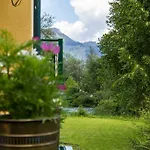 Hallstatt Feeling - - Self Check-in