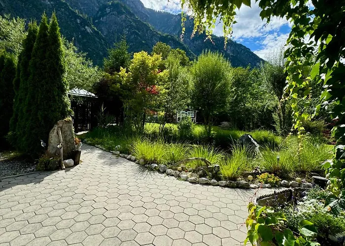 Hallstatt Feeling - - Self Check-in *